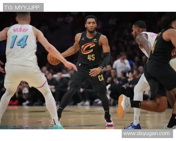 NBA季后赛第五战前瞻：关键对决，悬念升级